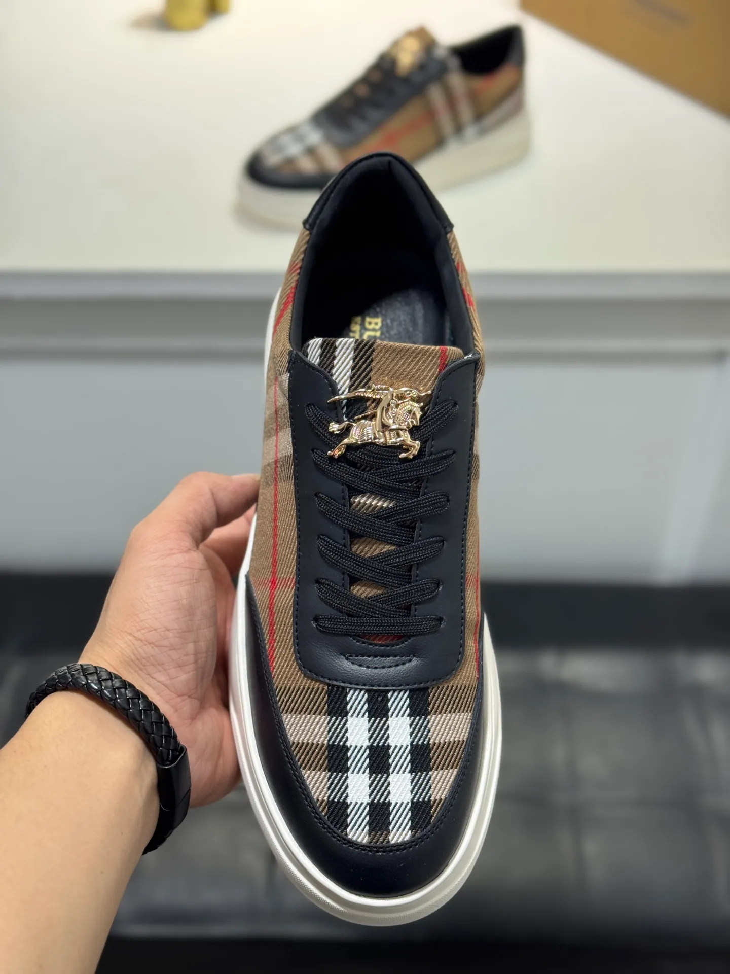Men's Men's Shoes 💰420 [New Style] 🦑🦑BURBERRY◾▫️The new Burberry men's classic low-top sneakers are reinterpreted with Vintage retro plaid cotton and cowhide material, and are decorated with a new brand logo. Genuine leather lining, wear-resistant and non-slip rubber outsole! Available in multiple colors, a must-have for men. Size: 38-44 (45 customized